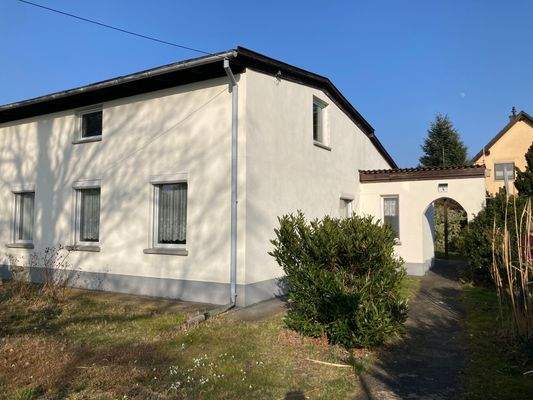 Wohnhaus Vorderansicht2