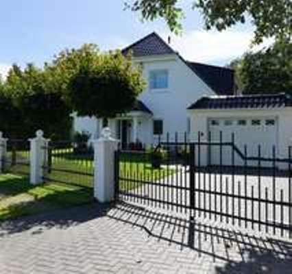 Einfahrt zur Garage.jpg