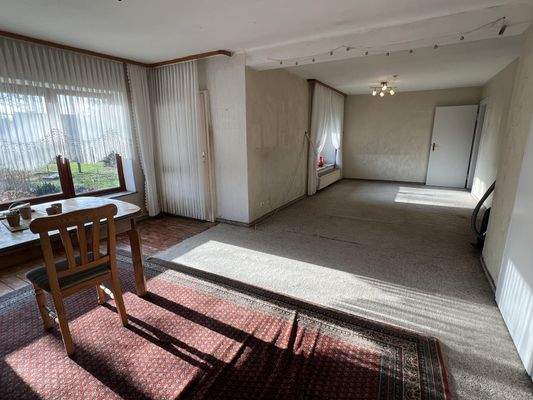 großzügiges Wohn-/ Esszimmer