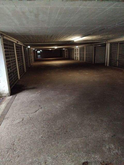 Duisburg Garage, Duisburg Stellplatz