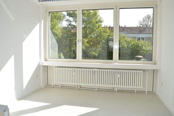 Kieler Straße 63_1.OG links mitte 1.JPG