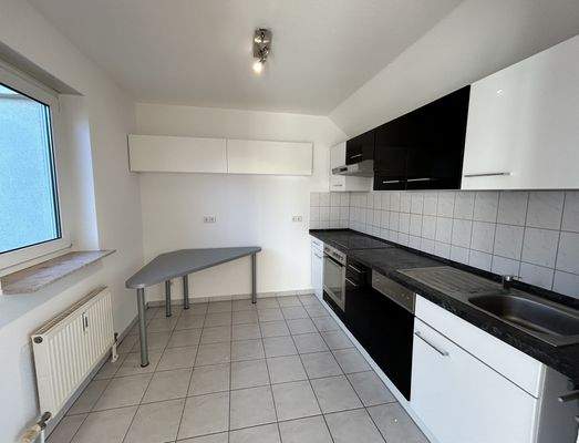 E 709 Küche Ansicht 2.jpeg
