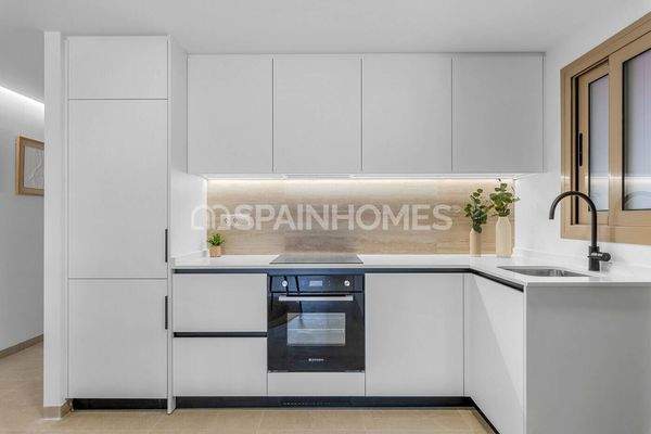 3-Bedroom Apartments with Rooftop Pool in Alicante Jacarilla