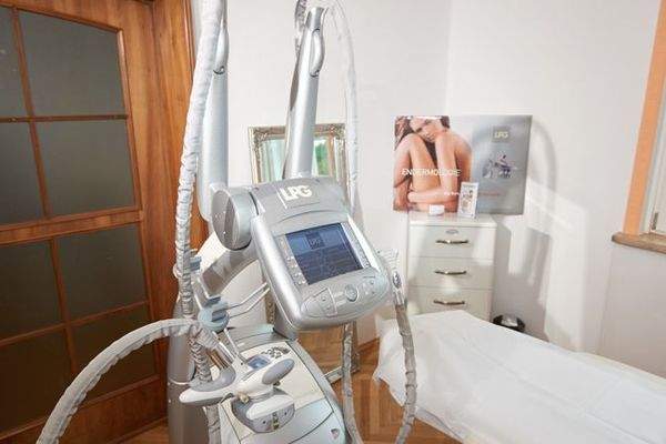 Monitor Nachbelicht Endermologie Raum
