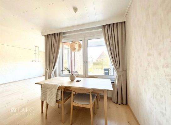 Essbereich EG - (KI generiert)