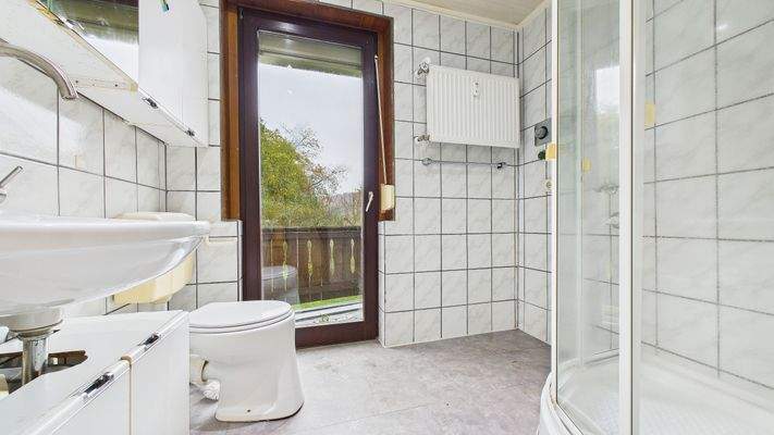 CAM03143G0-PR0197-STILL024