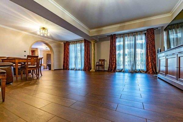 Luxusvilla-am-gardasee-kaufe_villa-am-gardasee-kaufen-haus-am-gardasee-kaufen_exklusive-Villa-am-gardasee_luxus-villa_luxusvilla-am-gardasee_villa-mit-panorama_villa-in-desenzano_comprare-villa-lago-di-garda_vendere-villa-lago-del-garda_Villa-di-lusso_Lag