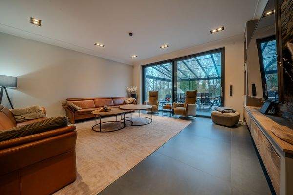 DI - Forbes Global Properties