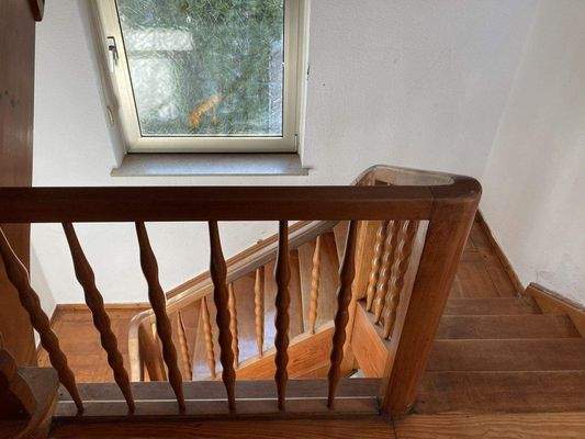 Holztreppe vom EG bis zum DG