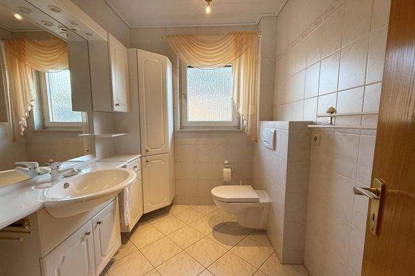 Badezimmer Erdgeschoss