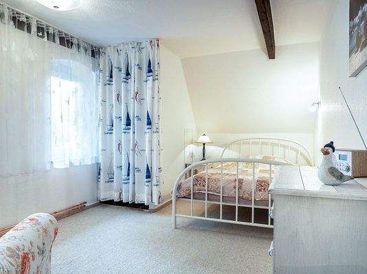 Schlafzimmer II im OG