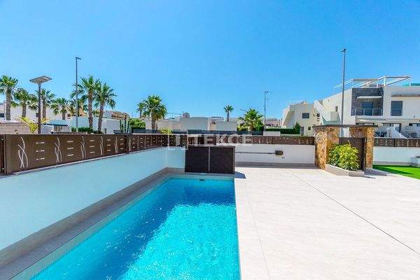 Stylish Villas with Pool and Solarium in Benijófar Alicante