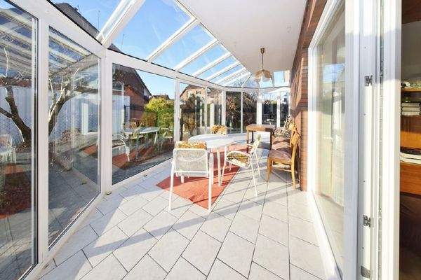 ...sonnigen Wintergarten