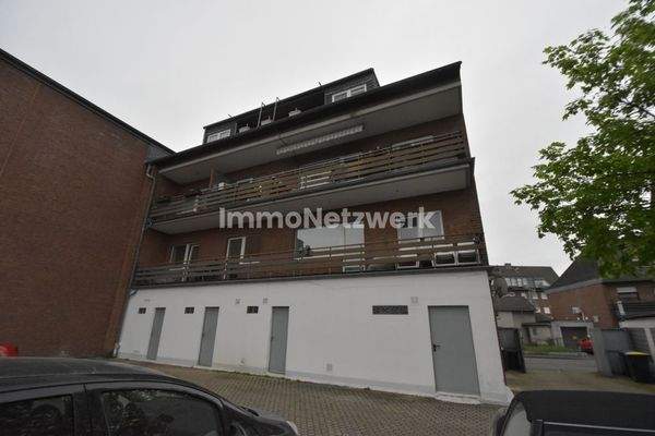 Rückfront & Balkone