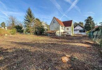 Grundstück mit Altbestand