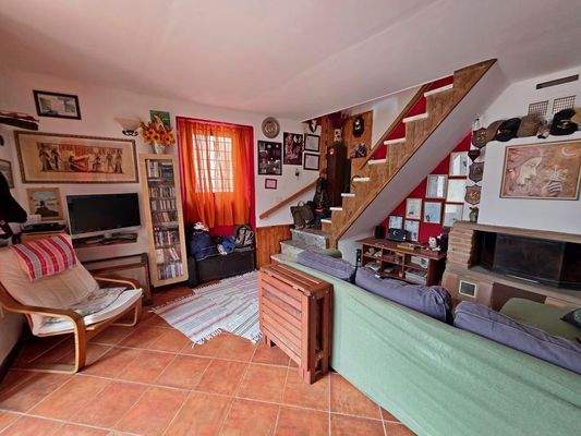 1000088108 - 1K JPEG.jpg