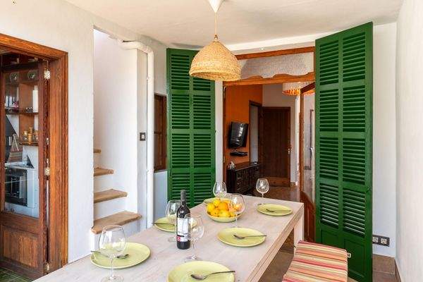 ff3ee40f-de4b-4c9d-a962-827e705f76cc