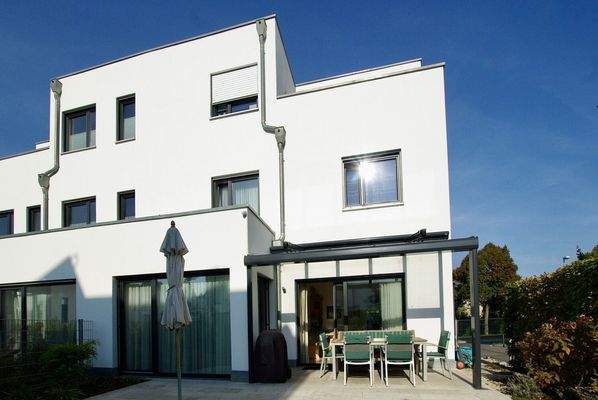 neuwertiges Einfamilienhaus