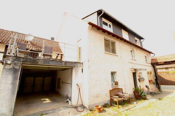 Hausansicht von hinten