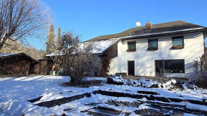 Ansicht mit Schwimmbad