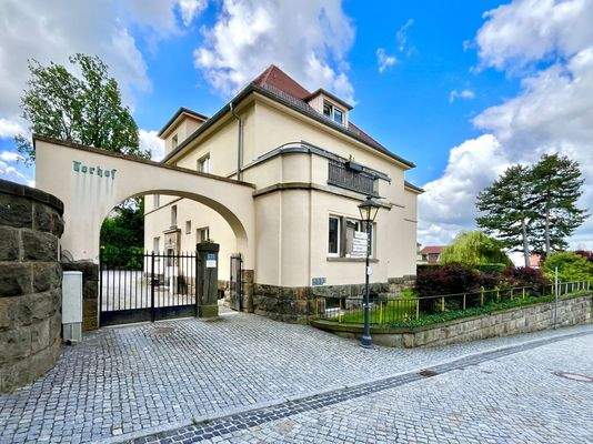 Zufahrt zur Wohnanlage