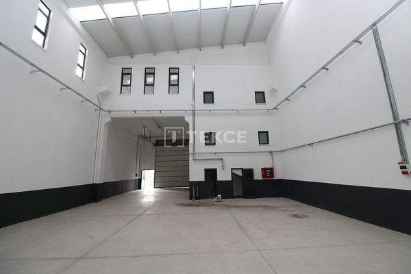 Commercial Properties with 265 m² and 755 m² Area in Ankara