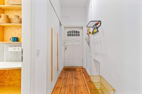 Flur mit Einbauschränke