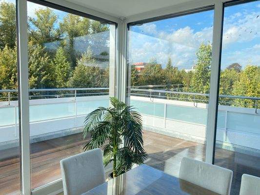 Ausblick vom Wohnbereich.jpg