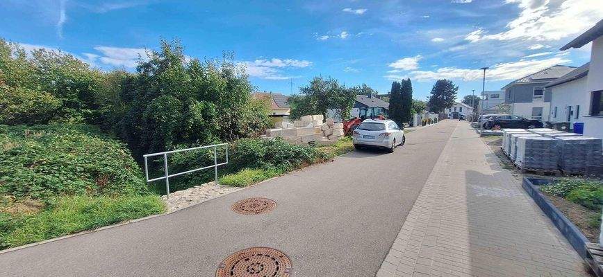 Grundstück bei den Steinen