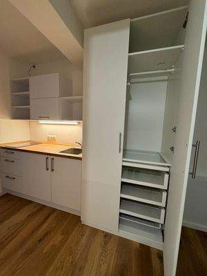 Kleiderschrank