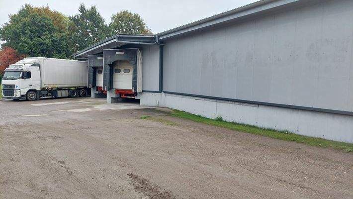 Gewerbe-/Speditionsgrundstück