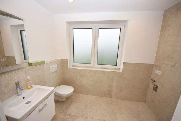 Tageslichtbad barrierefreie Dusche