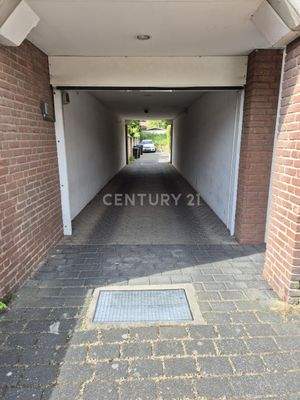 Einfahrt zu den Stellplätzen