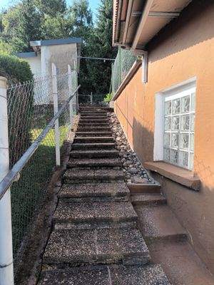 Gartenzugang von der Garage