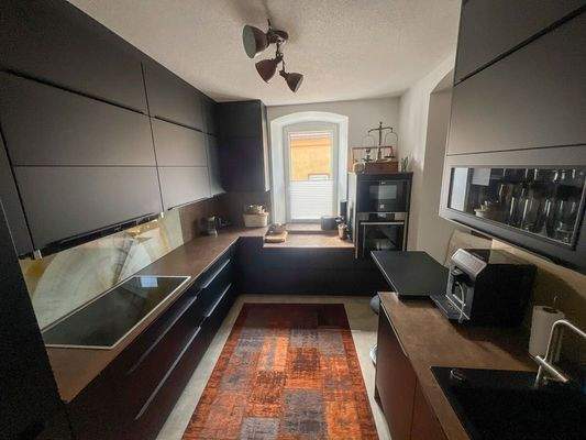 282c85c8-5243-4627-bbc9-e701f48b5d9c