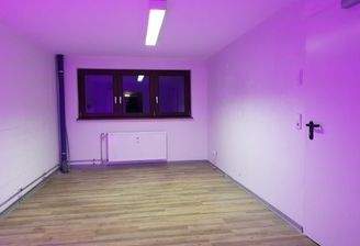 Büroraum mit viel Licht