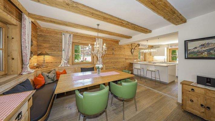 KITZIMMO-Alpenchalet in sonniger Ruhelage mit Kaiserblick - Immobilien Ellmau.