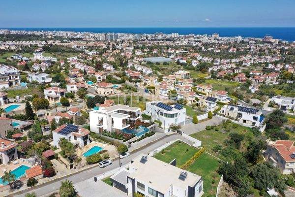 Property with Sea View and Private Pool in Northern Cyprus Girne