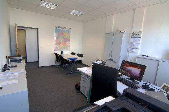 Büroraum (Möblierung beispielhaft/nicht enthalten)