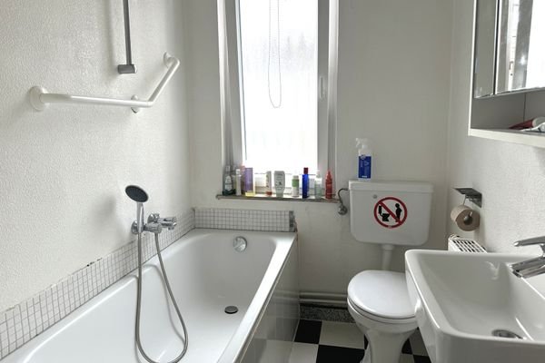 Beispiele für die Ausstattung der Bäder