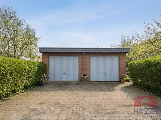 Doppelgarage 