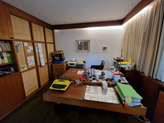 Ein weiteres Schlaf- oder Arbeitszimmer