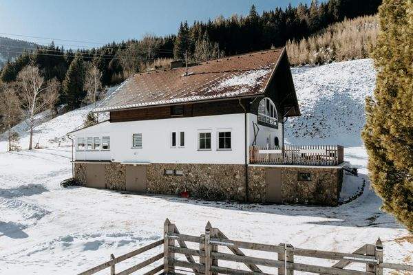 Landhaus mit großzügigem Garten