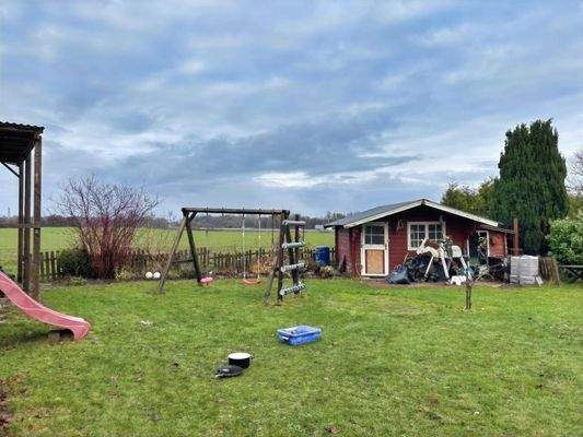 Blick über das Grundstück