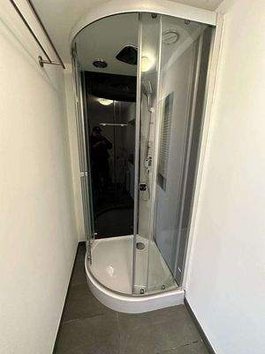 9c0d20a9-85b2-43c5-ad98-7b9426