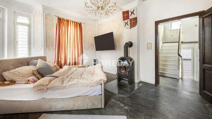 1. OG Schlafzimmer 1