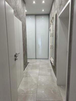 Flur aus Richtung Wohnzimmer