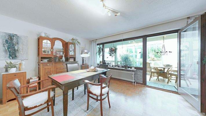 Wohn- und Esszimmer EG