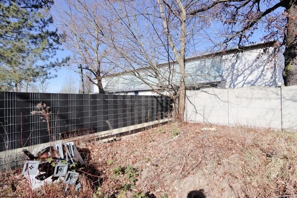 Garten Haus hinten rechts