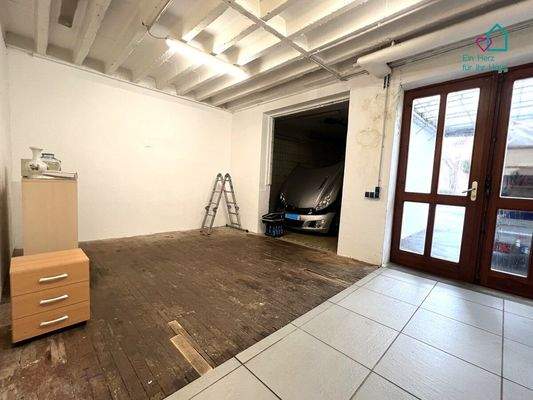 EG Eingang Gewerbe m. Garage